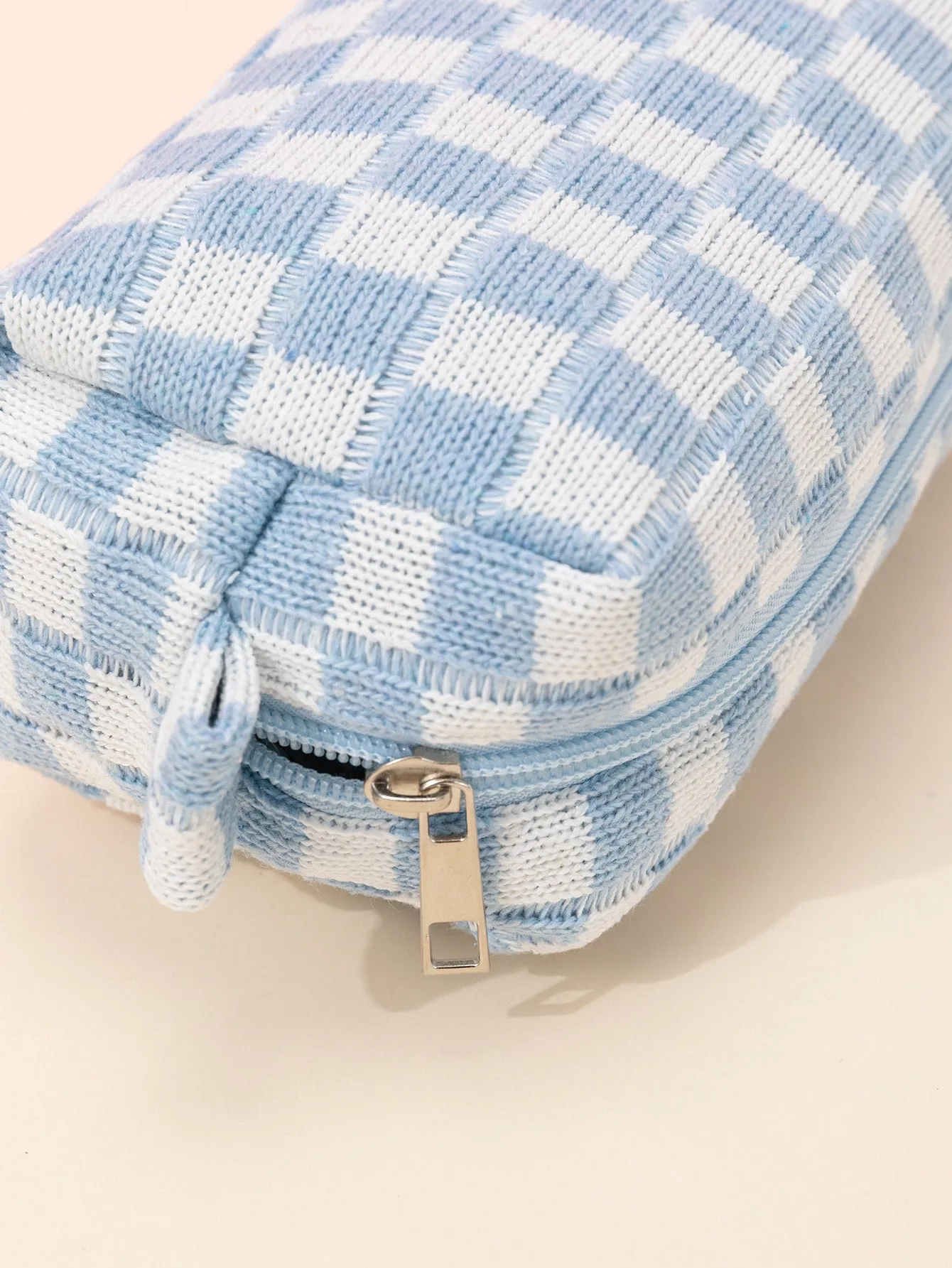 Blue And White Plaid Knitted Soft Makeup Bag Cosmetic Organizer Toiletries Bag