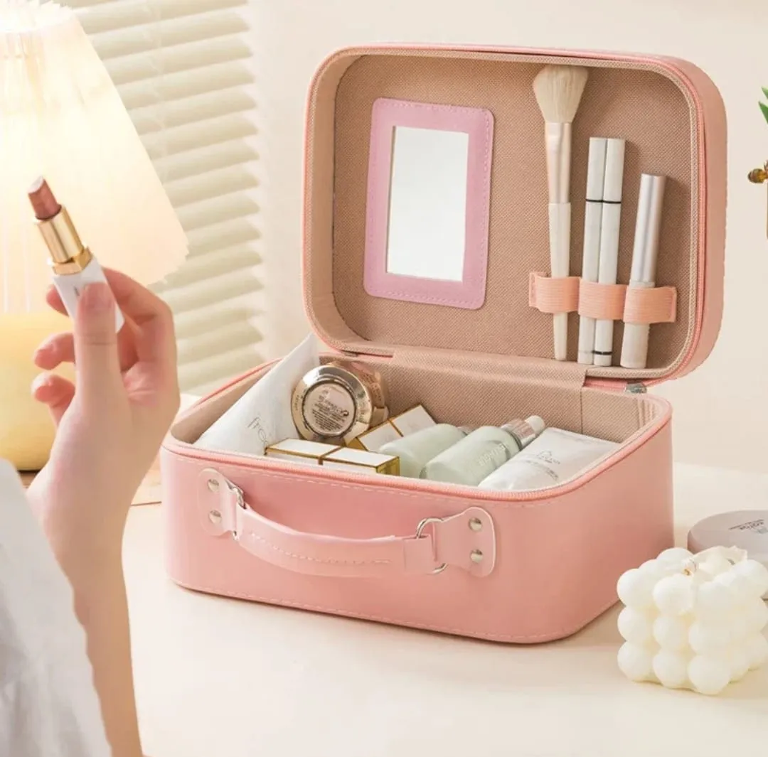 CUTE VANITY FOR MAKEUP