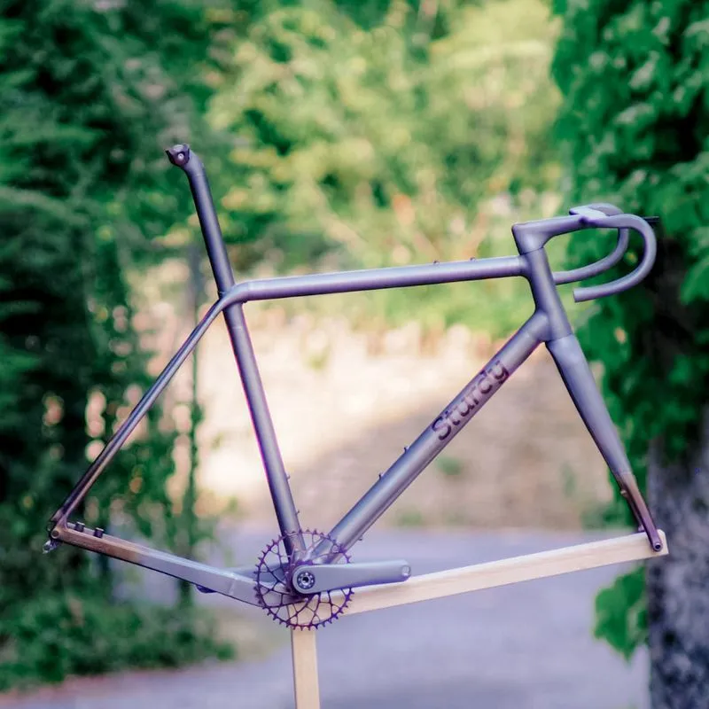 Sturdy Cilla Frameset